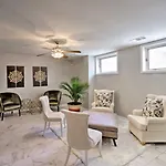 Quiet Memphis Home On 20 Acres 10 Mi To Downtown!